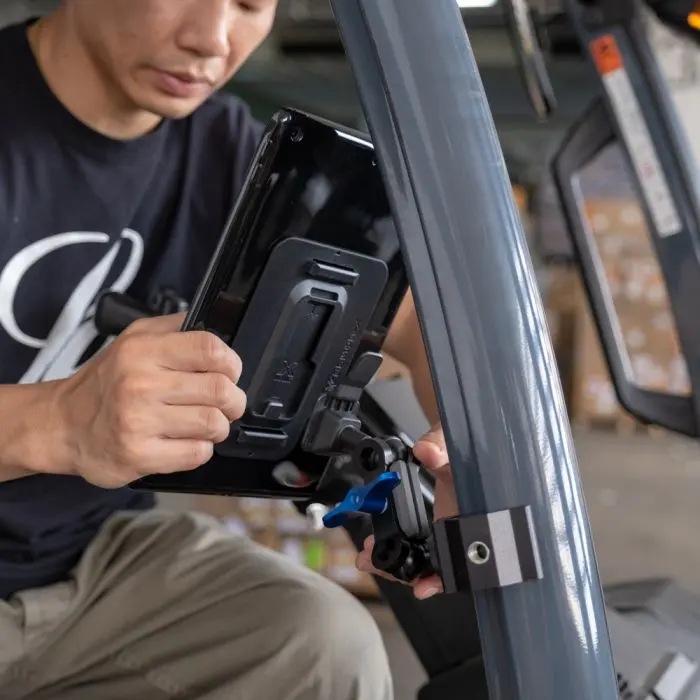 X-P3T | G-CLAMP MOUNT | ONE-LOCK FOR TABLET